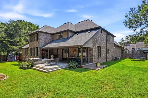 Exterior - 1468 S Bright Oak Ave, Springfield, MO 65809 photo 12 of 12