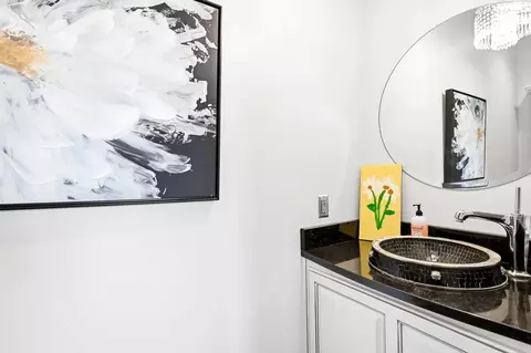 Bath - 1468 S Bright Oak Ave, Springfield, MO 65809 photo 5 of 7