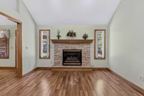 Living - 3111 W Sunset St, Springfield, MO 65807 photo 3 of 5