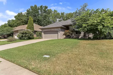 Exterior - 3111 W Sunset St, Springfield, MO 65807 photo 3 of 6
