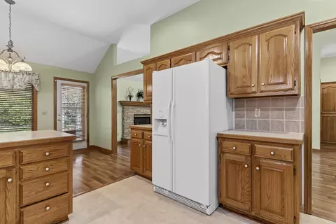 Kitchen - 3111 W Sunset St, Springfield, MO 65807 photo 6 of 6