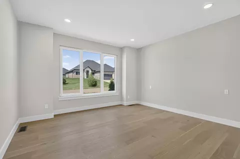 Living - 2050 N Silver Charm Ave, Springfield, MO 65802 photo 4 of 4
