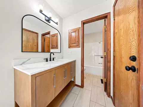 Bath - 2738 E Verona St, Springfield, MO 65804 photo 1 of 3