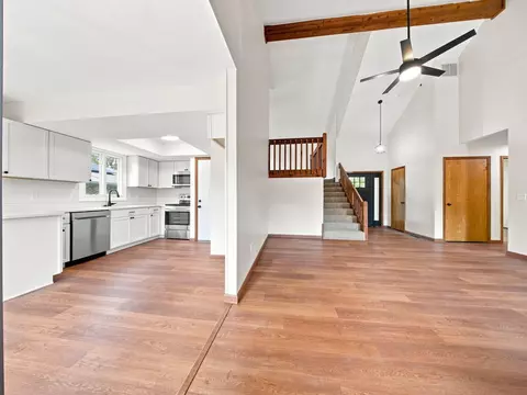 Entry Way - 2738 E Verona St, Springfield, MO 65804 photo 1 of 2