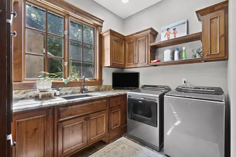 Other - 3208 S Thornridge Dr, Springfield, MO 65809 photo 2 of 11