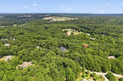 View/Area - 3208 S Thornridge Dr, Springfield, MO 65809 photo 2 of 5