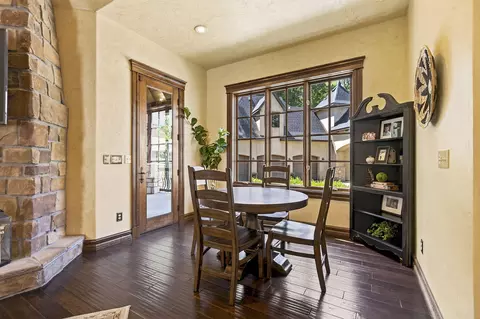 Dining - 3208 S Thornridge Dr, Springfield, MO 65809 photo 2 of 2