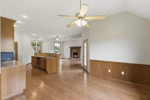 Living - 5535 S Dayton Ave, Springfield, MO 65810 photo 5 of 5