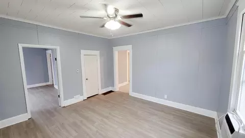 Living - 941 W Brower St, Springfield, MO 65802 photo 3 of 3