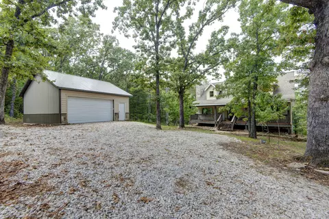 Exterior - 511 Timberlane Dr, Branson, MO 65616 photo 2 of 8