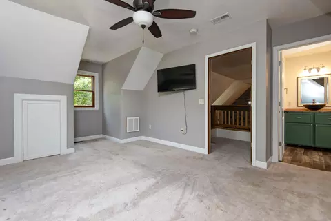 Bedroom - 511 Timberlane Dr, Branson, MO 65616 photo 3 of 4