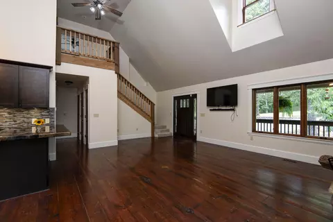 Living - 511 Timberlane Dr, Branson, MO 65616 photo 4 of 7