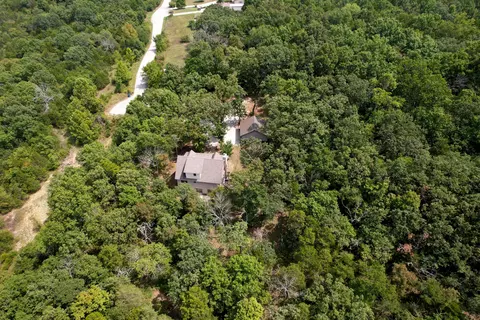 View/Area - 511 Timberlane Dr, Branson, MO 65616 photo 2 of 3