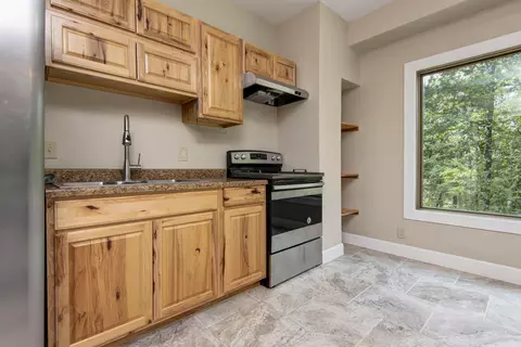 Kitchen - 511 Timberlane Dr, Branson, MO 65616 photo 8 of 8