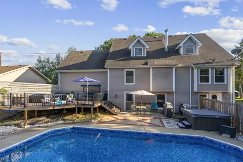 Exterior - 1505 E Hartley St, Ozark, MO 65721 photo 5 of 16