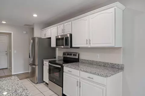 Kitchen - 2834 W Lasalle St, Springfield, MO 65807 photo 2 of 4