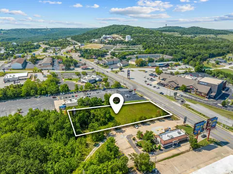 3330 Shepherd Of The Hills Expy, Branson, MO 65616