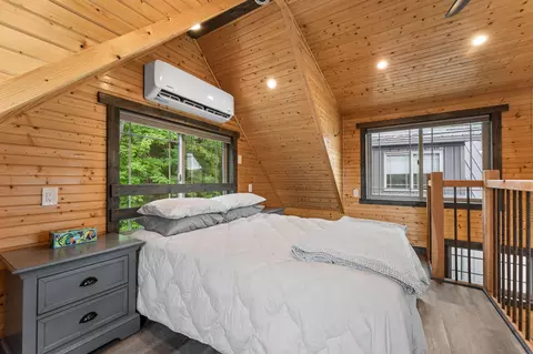 Bedroom - 1362 Bald Eagle Dr, Galena, MO 65656 photo 6 of 8
