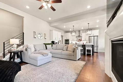 Living - 1676 N Bristol Ave, Springfield, MO 65802 photo 1 of 2