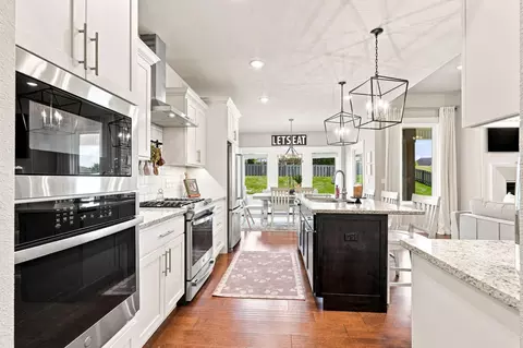 Kitchen - 1676 N Bristol Ave, Springfield, MO 65802 photo 3 of 3