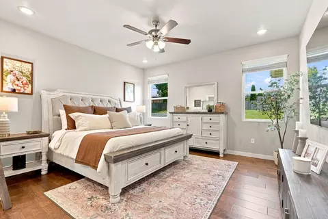 Bedroom - 1676 N Bristol Ave, Springfield, MO 65802 photo 1 of 5