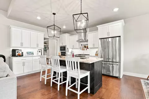 Kitchen - 1676 N Bristol Ave, Springfield, MO 65802 photo 1 of 3