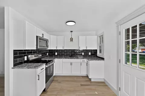 Kitchen - 416 Beam St, Willard, MO 65781 photo 2 of 3