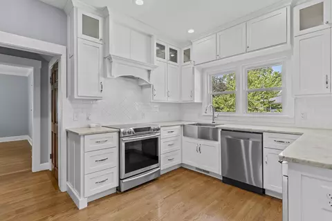 Kitchen - 800 S Pickwick Ave, Springfield, MO 65804 photo 3 of 7