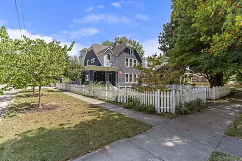 Exterior - 800 S Pickwick Ave, Springfield, MO 65804 photo 12 of 13