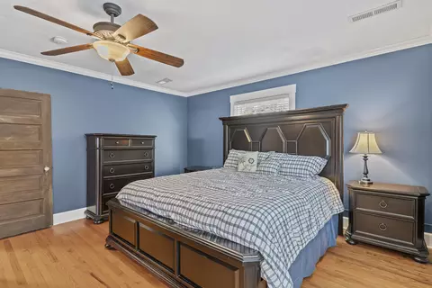 Bedroom - 800 S Pickwick Ave, Springfield, MO 65804 photo 3 of 10