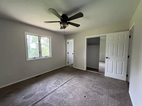 Bedroom - 15540 N State Highway 5, Ava, MO 65608 photo 1 of 4