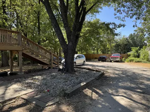 Exterior - 531 S Fort Ave, Springfield, MO 65806 photo 7 of 10