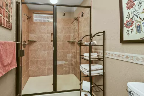 Bath - 300 Glory Rd UNIT 1, Branson, MO 65616 photo 3 of 5