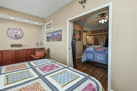 Bedroom - 300 Glory Rd UNIT 1, Branson, MO 65616 photo 10 of 10