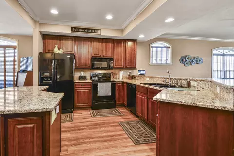 Kitchen - 300 Glory Rd UNIT 1, Branson, MO 65616 photo 4 of 8