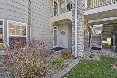Exterior - 300 Glory Rd UNIT 1, Branson, MO 65616 photo 4 of 11