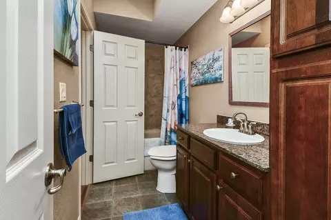 Bath - 300 Glory Rd UNIT 1, Branson, MO 65616 photo 4 of 5