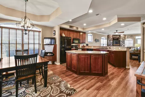 Kitchen - 300 Glory Rd UNIT 1, Branson, MO 65616 photo 7 of 8