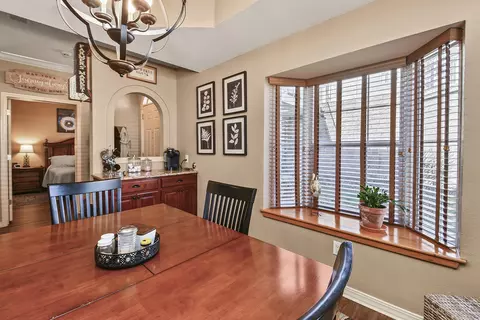 Dining - 300 Glory Rd UNIT 1, Branson, MO 65616 photo 4 of 5