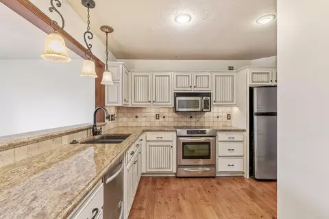 3141 E Raynell St #B, Springfield, MO 65804 photo 18