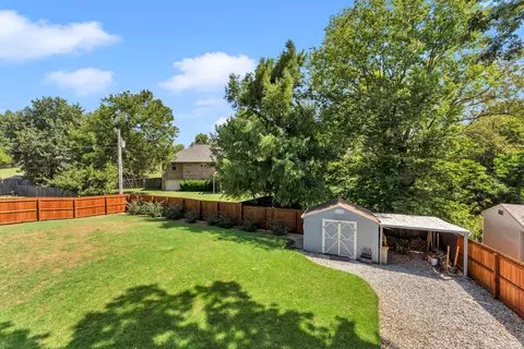 Exterior - 402 N Hightower Ave, Nixa, MO 65714 photo 8 of 14