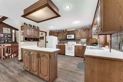 Kitchen - 402 N Hightower Ave, Nixa, MO 65714 photo 2 of 4