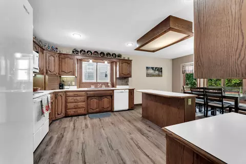 Kitchen - 402 N Hightower Ave, Nixa, MO 65714 photo 1 of 4