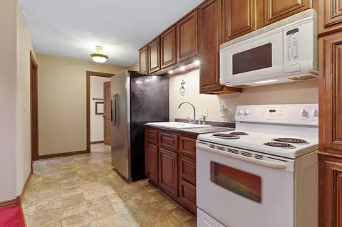 Kitchen - 229 Shore Acres Dr, Powersite, MO 65731 photo 4 of 4