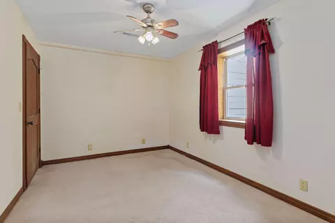 Bedroom - 229 Shore Acres Dr, Powersite, MO 65731 photo 5 of 5