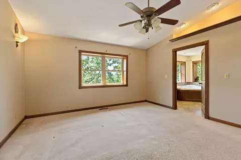 Bedroom - 229 Shore Acres Dr, Powersite, MO 65731 photo 2 of 5