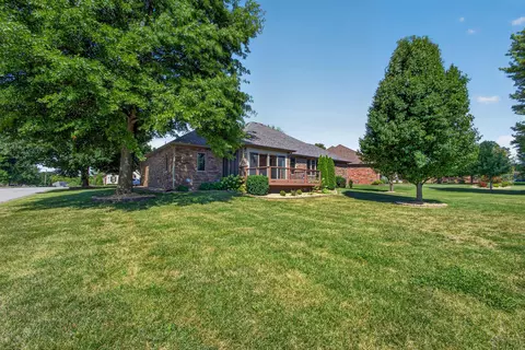 Exterior - 1352 N Lennox Ct, Springfield, MO 65802 photo 11 of 13