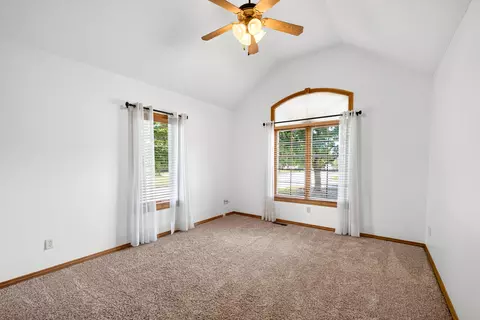Bedroom - 1352 N Lennox Ct, Springfield, MO 65802 photo 2 of 5