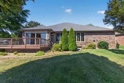 Exterior - 1352 N Lennox Ct, Springfield, MO 65802 photo 10 of 13