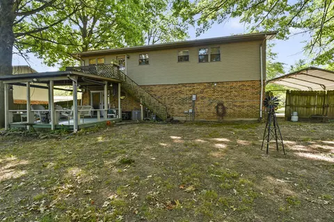Exterior - 3329 W Countryside Dr, Springfield, MO 65807 photo 8 of 10